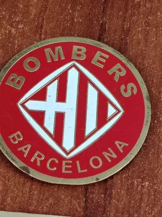 Lote Chapas y Llaveros Bomberos Barcelona