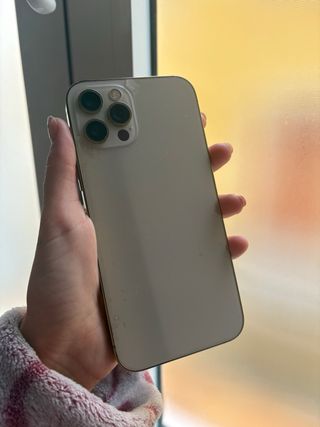 iPhone 12 Pro Dorado
