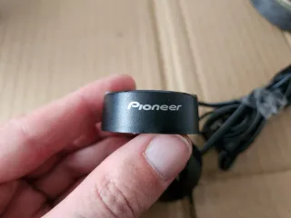 Altavoces Pioneer para coche.