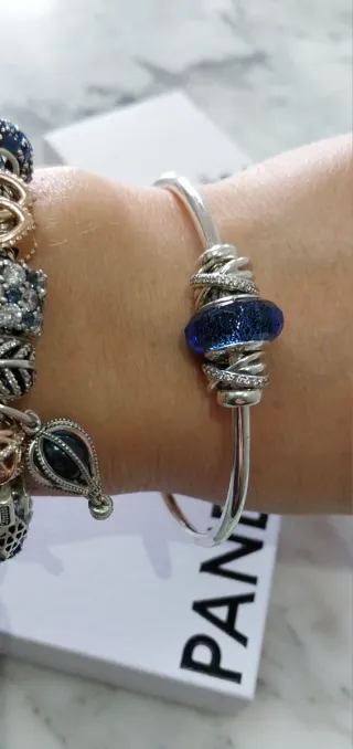 Pulsera Pandora Plata y Cristal Azul. Talla 2.