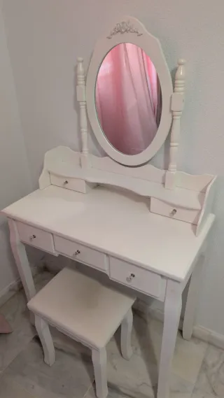 REBAJADO Tocador blanco con espejo y taburete