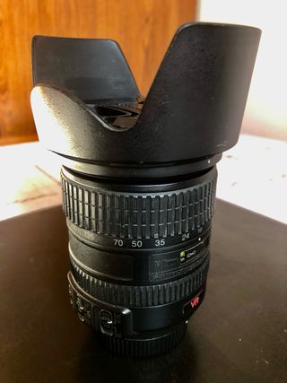 Objetivo Nikon AF-S DX Nikkor 18-200mm VR