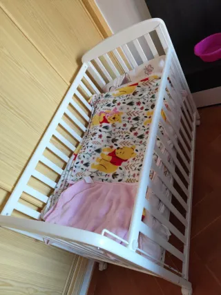 Lote Cuna Bebé + Cojín Lactancia