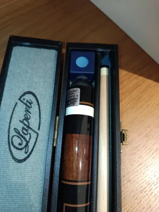 Palo Nuevo Y Funda Laperti para tacos de billar