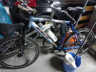 Bicicleta de Montaña Azul