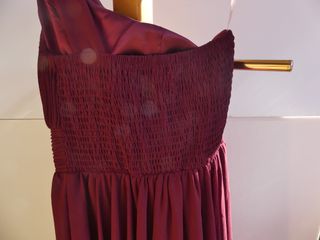 Vestido de fiesta burdeos