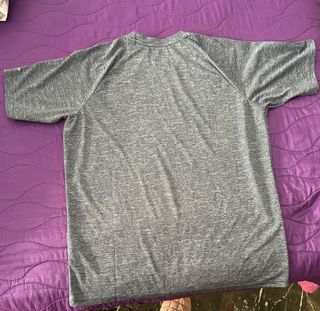 Camiseta Nike Dri-Fit Gris
