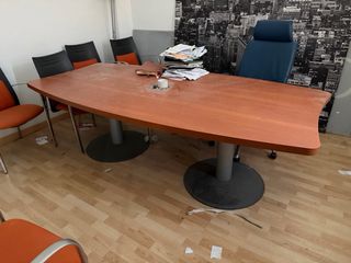 Sillas de oficina naranja y negro Mesa de reunione