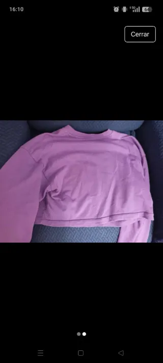 Sudadera morada con botones