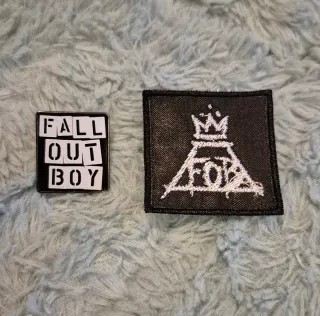 Fall Out Boy Pin e Patch