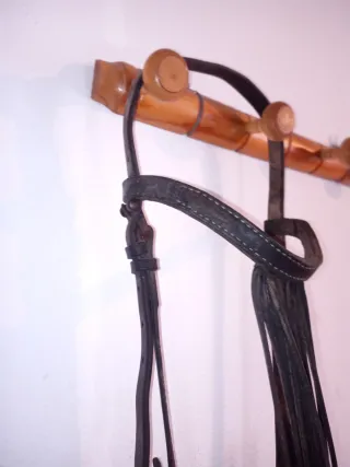 Cabezada vaquera de cuero