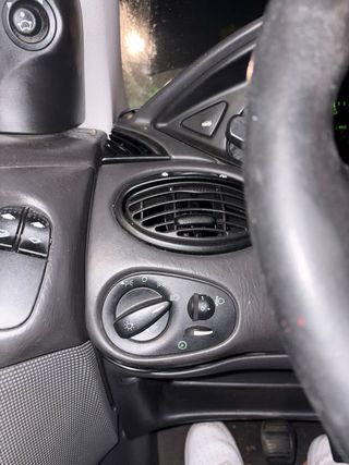 Ford Focus 1999 LEER BIEN ANUNCIO ANTES