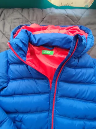 Chaqueta Benetton niño azul y roja
