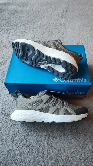 Botas de trekking Columbia novas