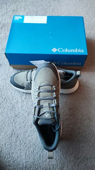 Botas de trekking Columbia novas