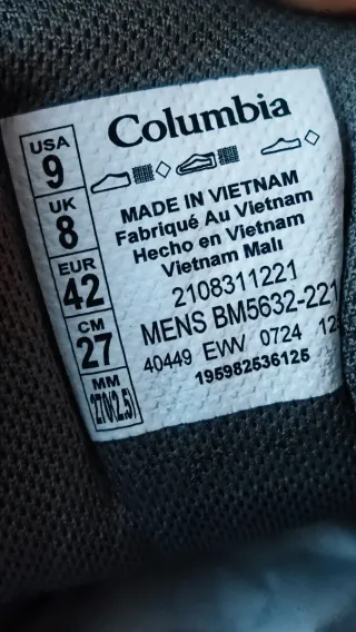 Botas de trekking Columbia novas