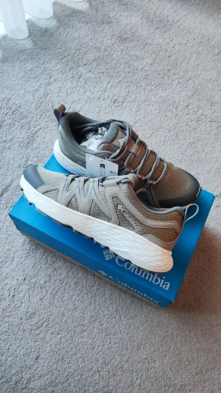 Botas de trekking Columbia novas