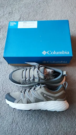 Botas de trekking Columbia novas
