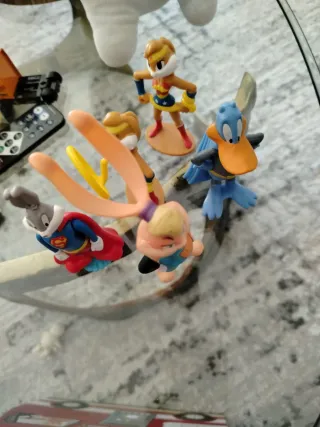 Lote Figuras Lola Bunny y amigos