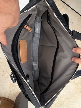 Maletín Tumi Negro Piel