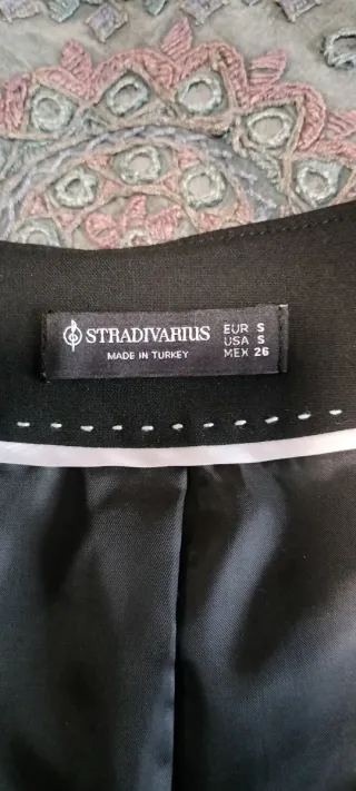 Chaleco Stradivarius Negro T. S