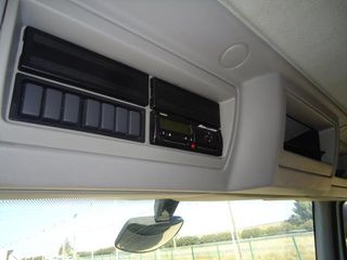 Volvo FL 240-CAMIONES GRUAS