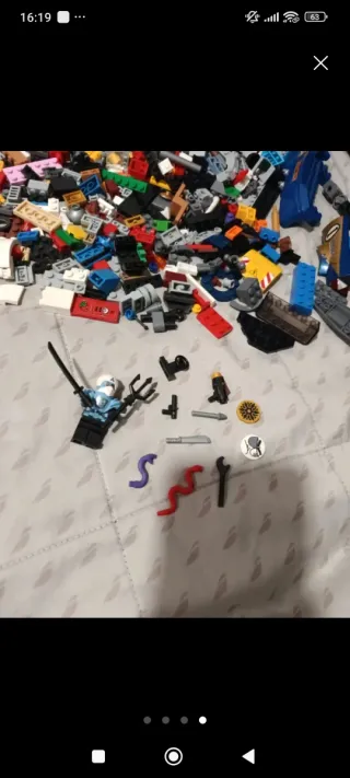 N°(3) Lotes de piezas LEGO