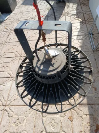 Foco industrial LED colgante