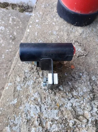 Clausor antirrobo Citroën Dyane 6 con soporte