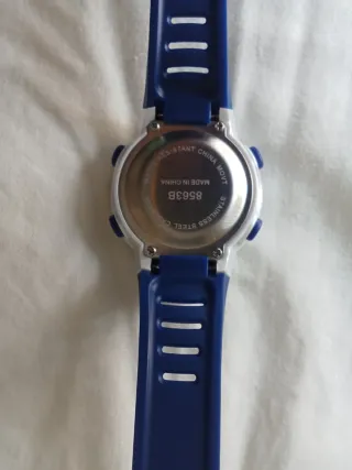 Reloj pulsera digital infantil a estrenar