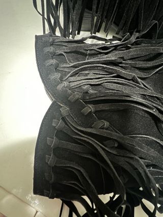 Stivali neri scamosciati con frange