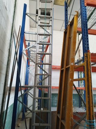 Escalera telescópica de aluminio