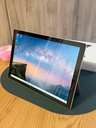 Microsoft Surface Pro 7