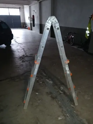 Escalera aluminio telescópica extensible