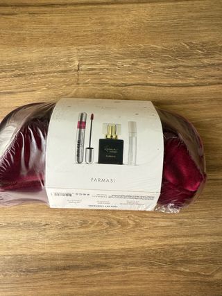 Set Perfume Farmasi Elegance con Neceser