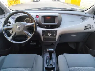 Nissan Almera 2005