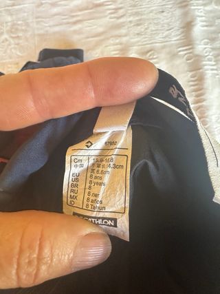 Casco y gafas de esquí para niño