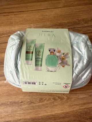 Set Farmasi Hera Perfume, Gel y Loción