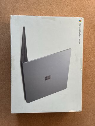 Surface Laptop 3 13.5” i5 / 8GB / 128GB SSD