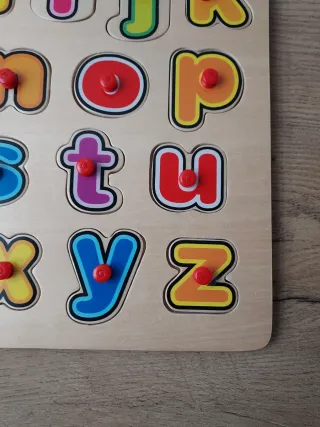 Juego de letras de madera