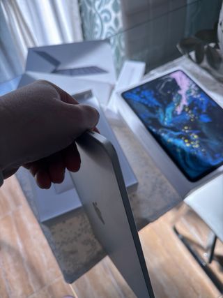 iPad Pro 11 2018 64GB + teclado + Apple Pencil