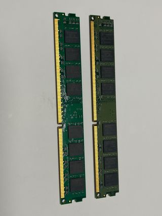 2x Kingston KVR16N11/8 8GB DDR3 RAM