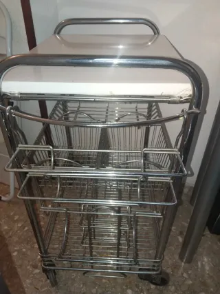 Carrito auxiliar de cocina metálica