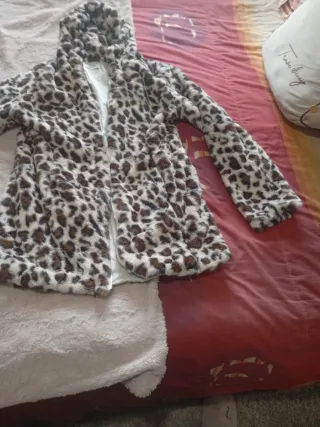 Chaquetón de pelo estampado leopardo