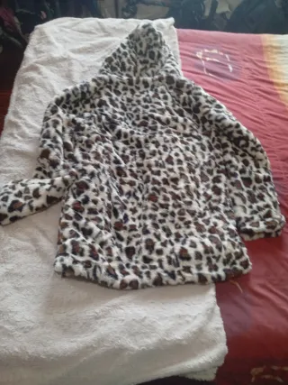 Chaquetón de pelo estampado leopardo