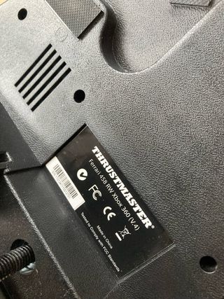 Consola Xbox 360 + Kinect + 2Mandos + Simulador