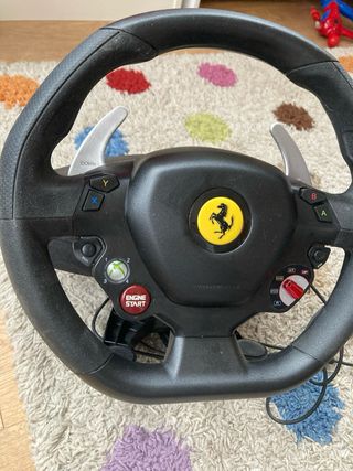 Consola Xbox 360 + Kinect + 2Mandos + Simulador