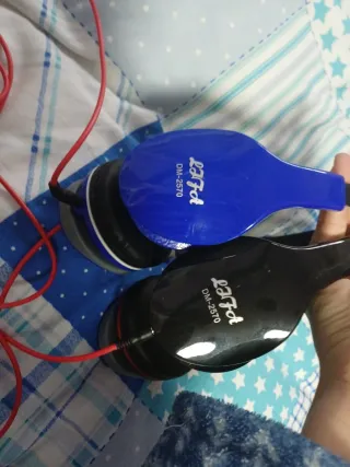 Pack de 2 cascos azules y negros