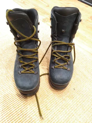 Botas de montaña para nieve. Usadas 2 veces