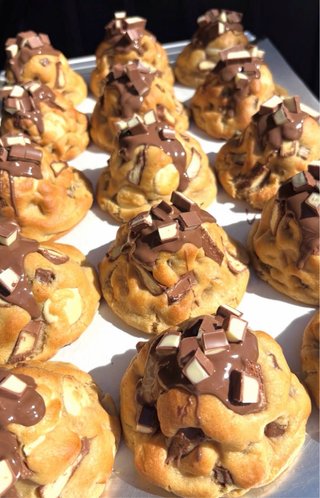 Pan dulce, galletas, brownie, rol de canela!